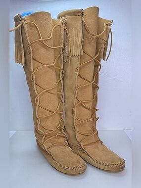Minnetonka Moccasins Suede Lace-Up Knee-High Boots in Camel